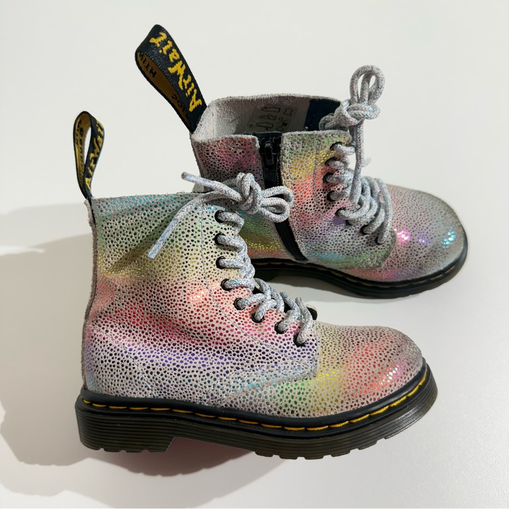 Dr. Martens Rainbow Multi Glitter Boots Girls Size 8 Youth